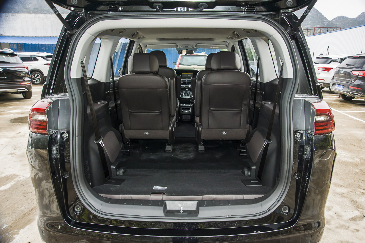 2019款传祺gm6 1.5t自动豪华版7座270t国vi