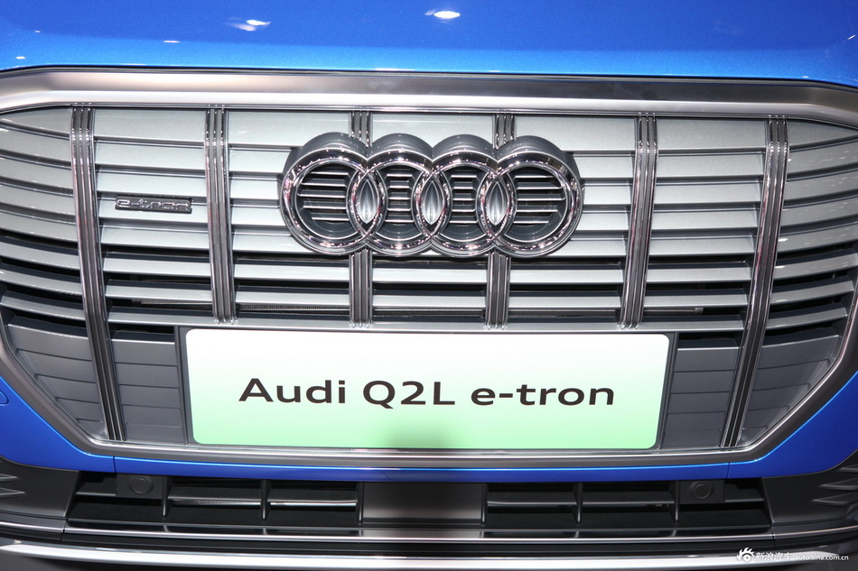 奥迪Q2L e-tron促销中，最高直降4.71万，新车全国18.16万起！
